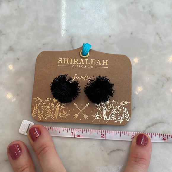 Shiraleah earrings - Picture 3 of 4